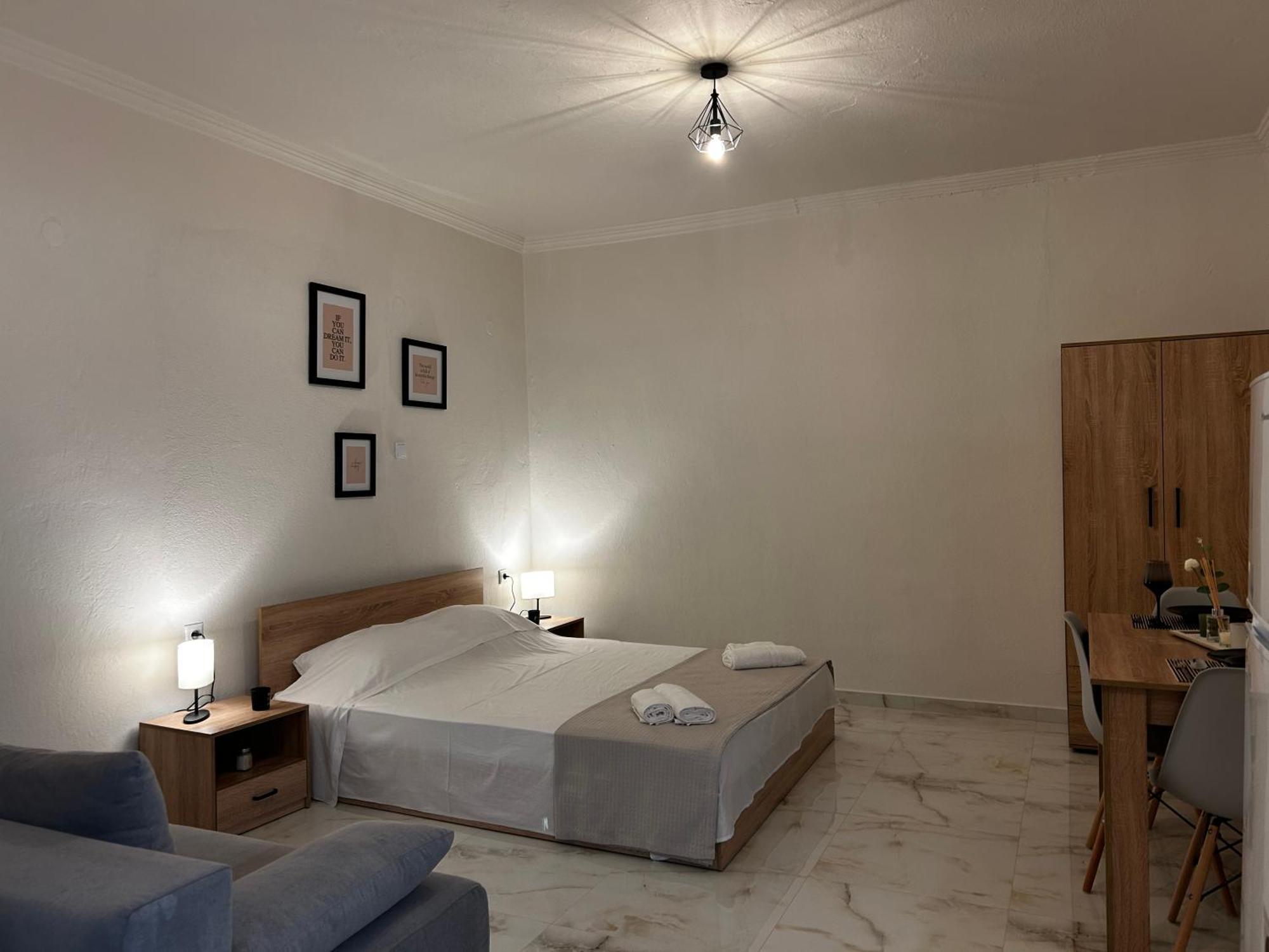 Aristotelis Apartments Nea Karvali Exterior foto