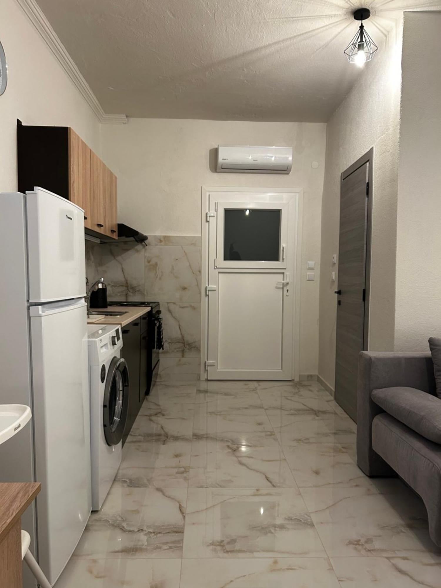 Aristotelis Apartments Nea Karvali Exterior foto